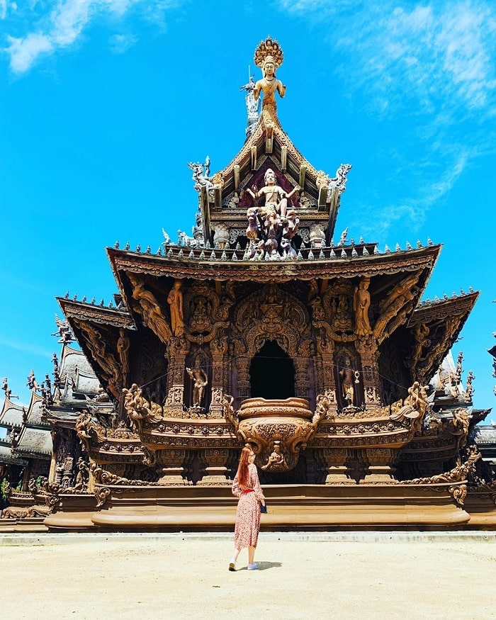 Mê mẩn nét điêu khắc tinh xảo của ngôi đền Chân Lý ở Pattaya