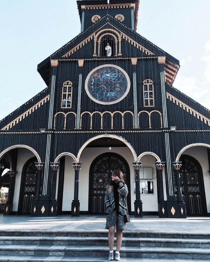 Nhà thờ gỗ Kon Tum - Kiệt tác kiến trúc gỗ phong cách Basilica duy nhất trên thế giới