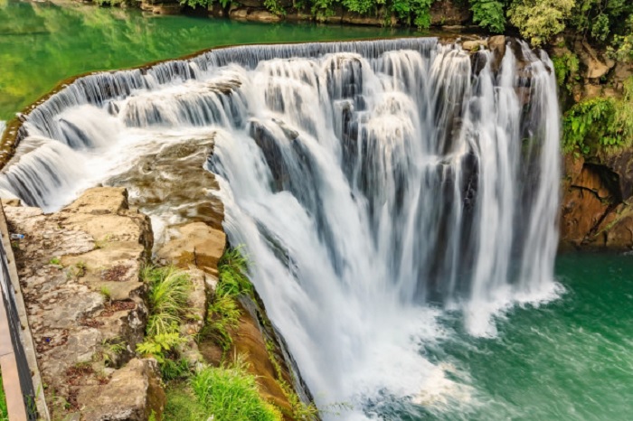 Vẻ đẹp của thác nước Thập Phần