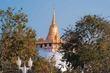 'Say nắng' vẻ đẹp độc đáo của của chùa Núi Vàng Bangkok