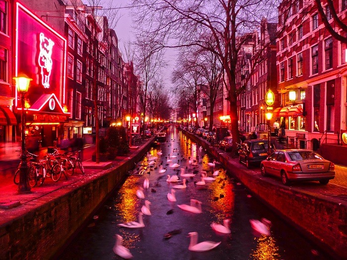 Amsterdam có ba khu Đèn Đỏ khác nhau - Khu phố đèn đỏ Amsterdam Hà Lan