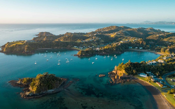 Cảnh đẹp ở Vịnh Quần đảo - Những địa điểm du lịch New Zealand nổi tiếng nhất
