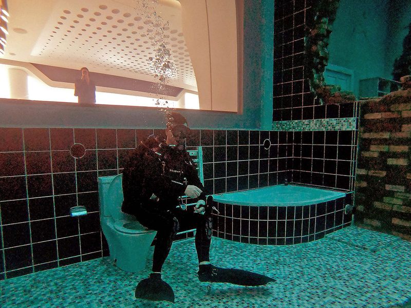 Deep Dive Dubai đã được Kỷ lục Guinness Thế giới xác nhận Hồ bơi sâu nhất thế giới