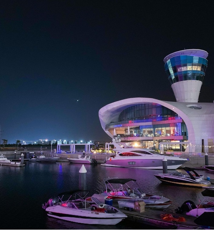 Bến du thuyền đỏa Yas về đêm - Đảo Yas Abu Dhabi