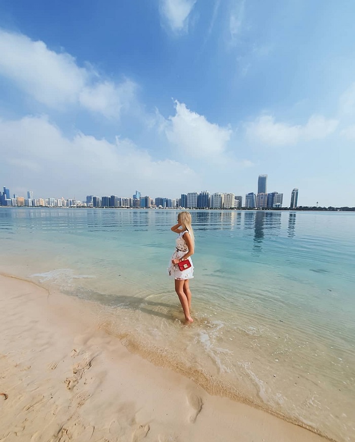 Bờ biển Corniche - Địa điểm du lịch Abu Dhabi