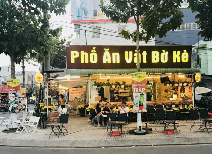  Revealing the top 10 delicious restaurants in Vinh Long - Cool and clean space