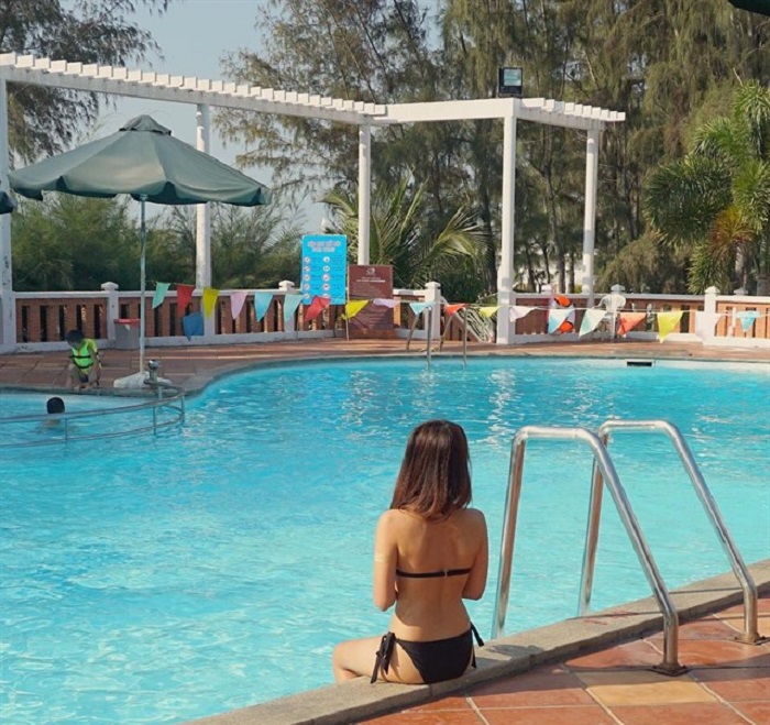 Phuong Nam marine eco-tourism area - swimming pool