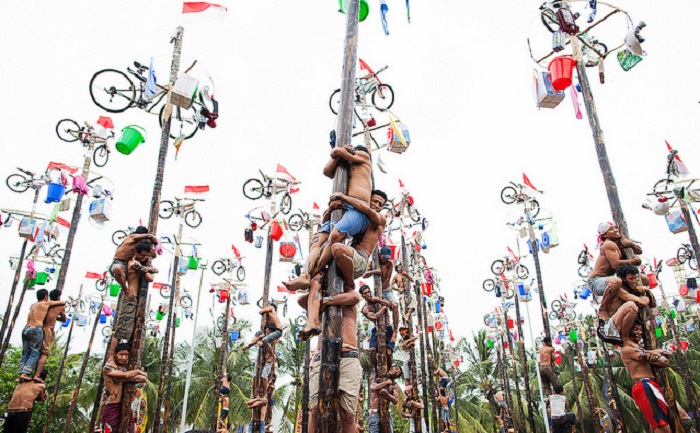 Lễ hội trèo cột bôi mỡ - Lễ hội truyền thống ở Indonesia