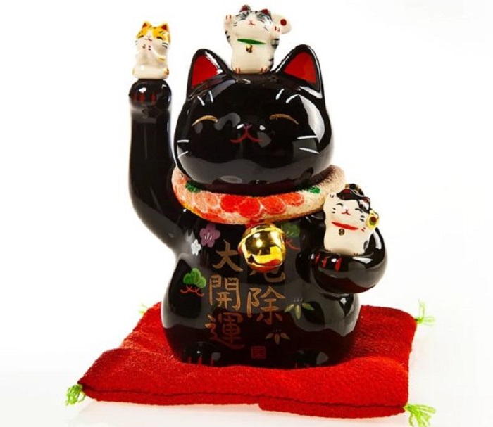 Ý nghĩa về màu sắc mèo thần tài Maneki Neko ở Nhật Bản