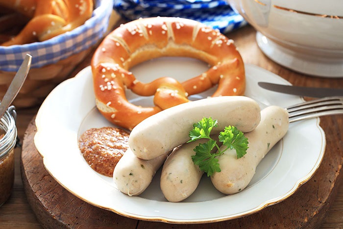 Xúc xích trắng Weisswurst - Món ăn ngon ở Munich