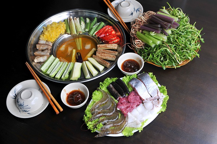  Ca Mau delicious restaurant - Dong Que fish sauce hot pot
