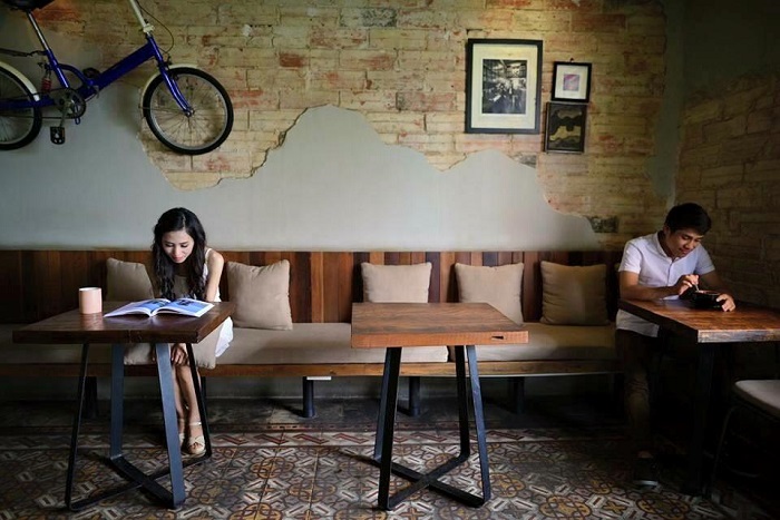 Những quán cafe cổ ở Sài Gòn - Bâng Khuâng Cafe không gian