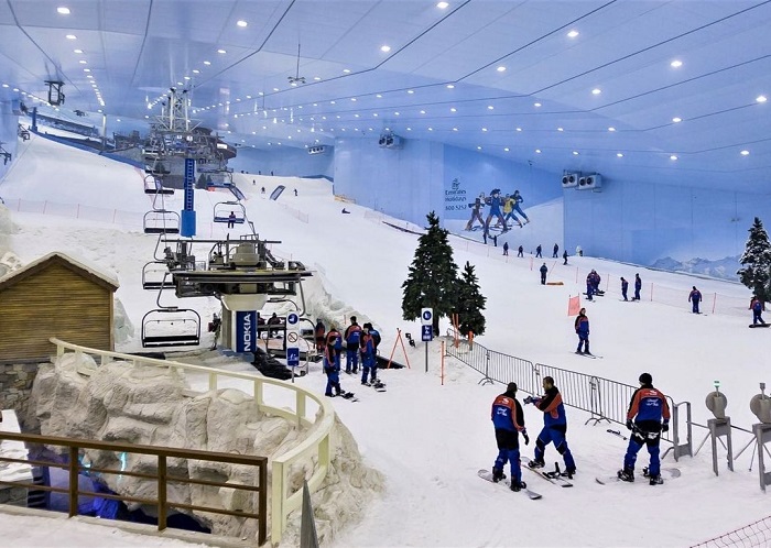 Ski Dubai mang đến cho bạn một thế giới băng tuyết hùng vĩ - khu trượt tuyết ski Dubai