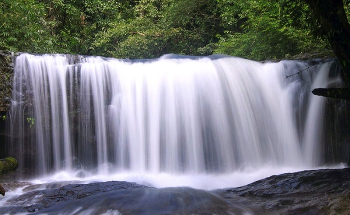 Beautiful waterfalls in Binh Phuoc - Pan Toong waterfall