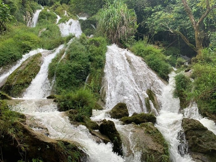 Ta Nang Waterfall - one of the beautiful waterfalls in Moc Chau