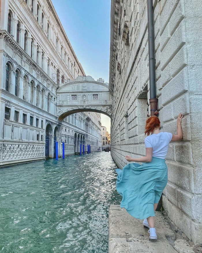 Lối rẽ trong kênh đào Grand Venice lớn 