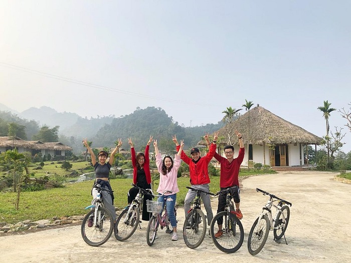 Review Bakhan Village Resort - cho thuê xe đạp