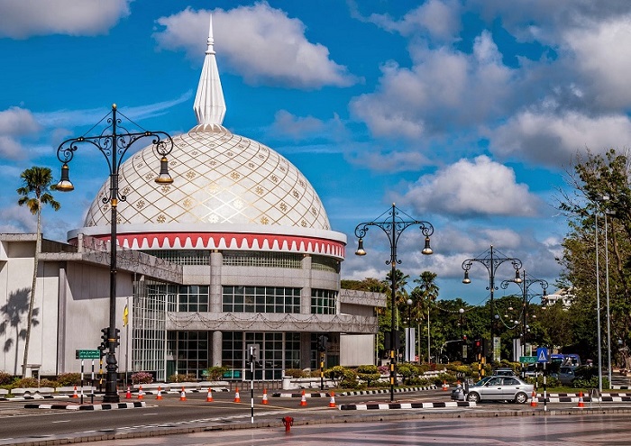 Những địa điểm du lịch nổi tiếng gần cung điện Istana Nurul Iman