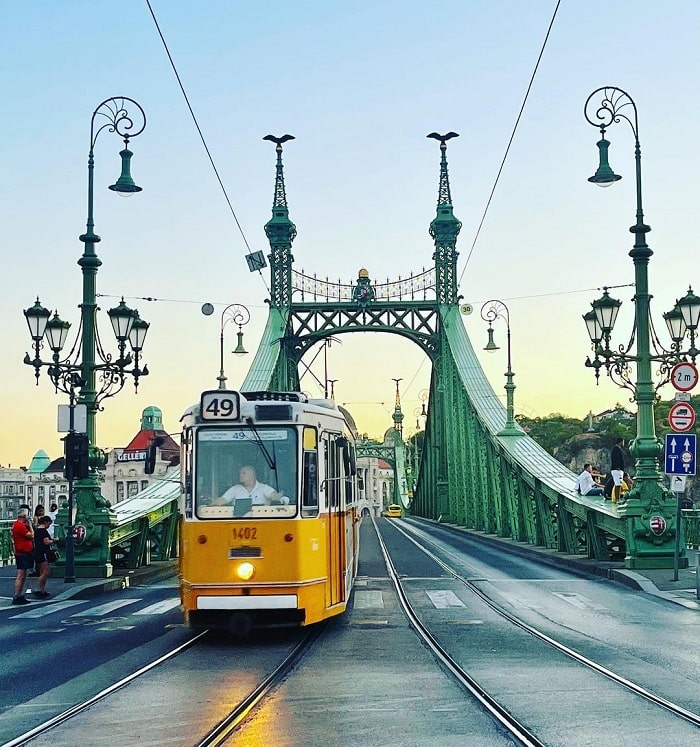 Cầu Liberty Hungary - nơi kết nối với nhiều điểm tham quan 