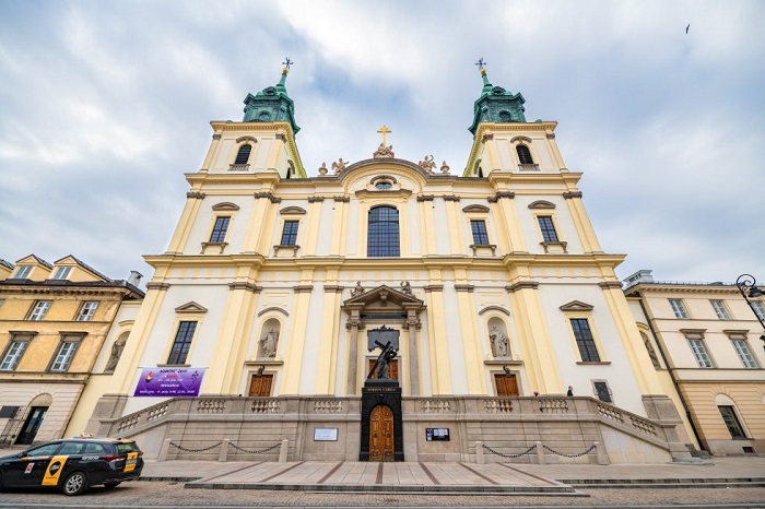 Nhà thờ Holy Cross - Phố cổ Warsaw