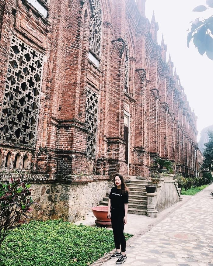địa điểm du lịch Nho Quan Ninh Bình - Đan viện Thánh mẫu Châu Sơn