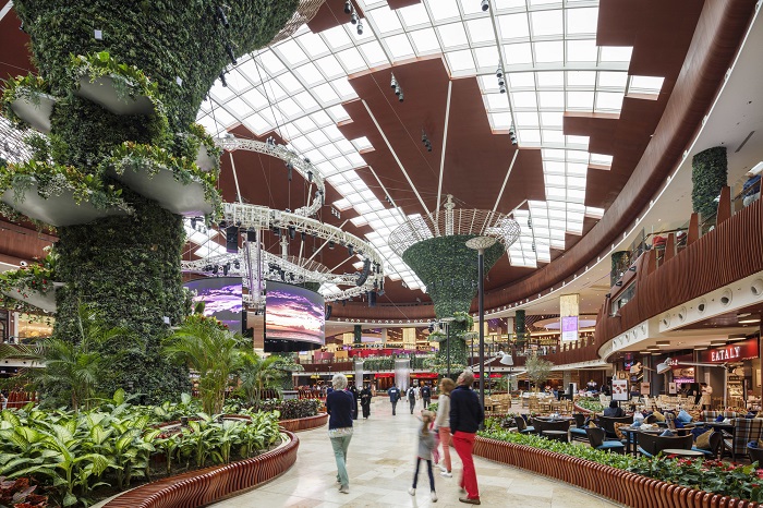 Đặc điểm nổi bật nhất của trung tâm mua sắm là Oasis - trung tâm mua sắm Mall of Qatar