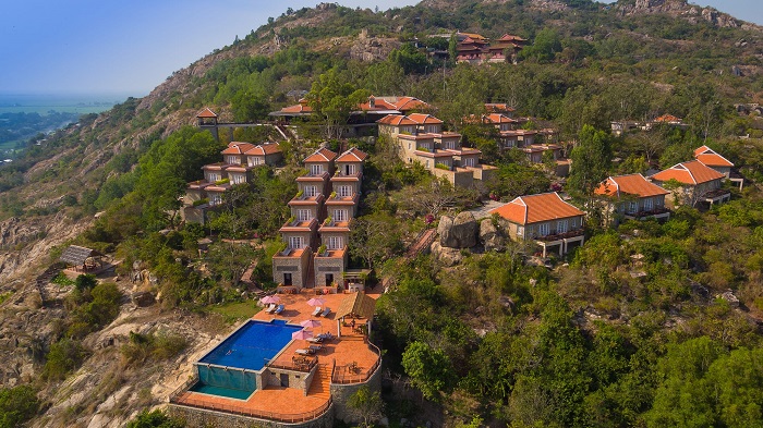 Review khách sạn Victoria Núi Sam Lodge