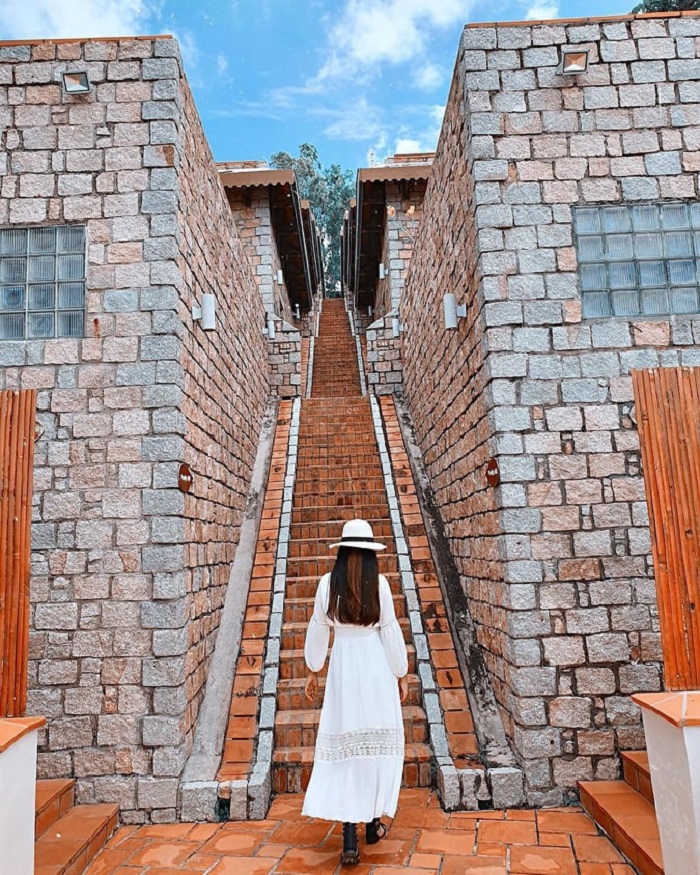 Review khách sạn Victoria Núi Sam Lodge - địa điểm check-in thần thánh