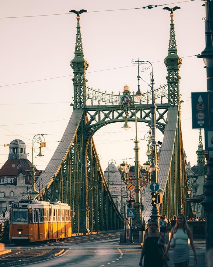 Kiến trúc của cây cầu Liberty Hungary