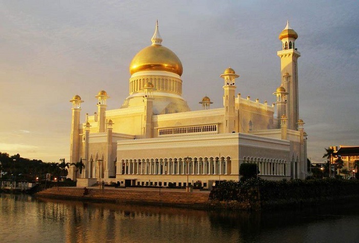 Kiến trúc vương giả của cung điện Istana Nurul Iman
