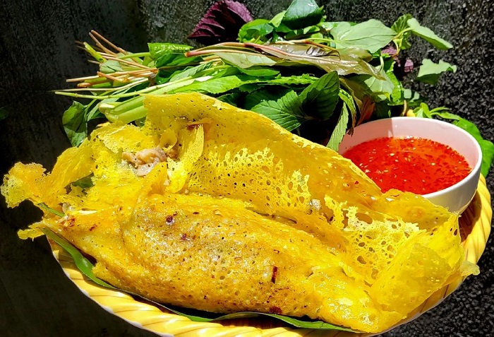 bánh xèo miền Tây là một trong những món bánh xèo ngon của Việt Nam 