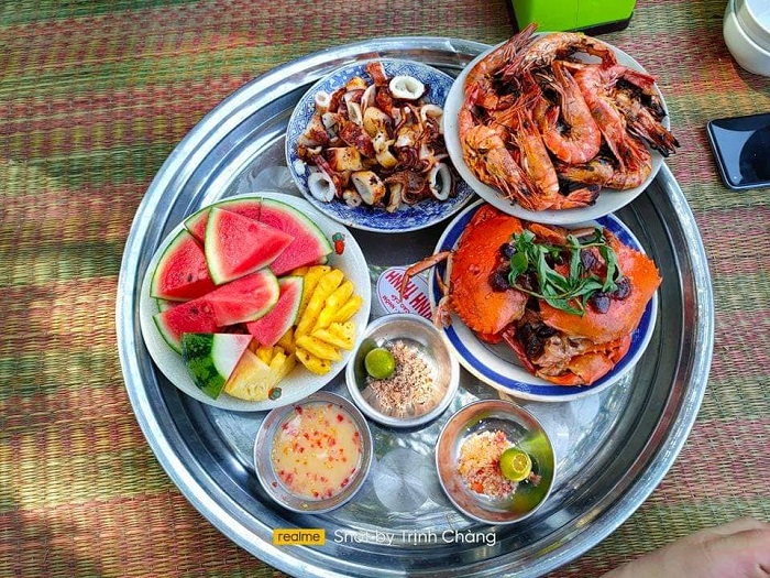 các món ngon tại nông trại tôm khỏe