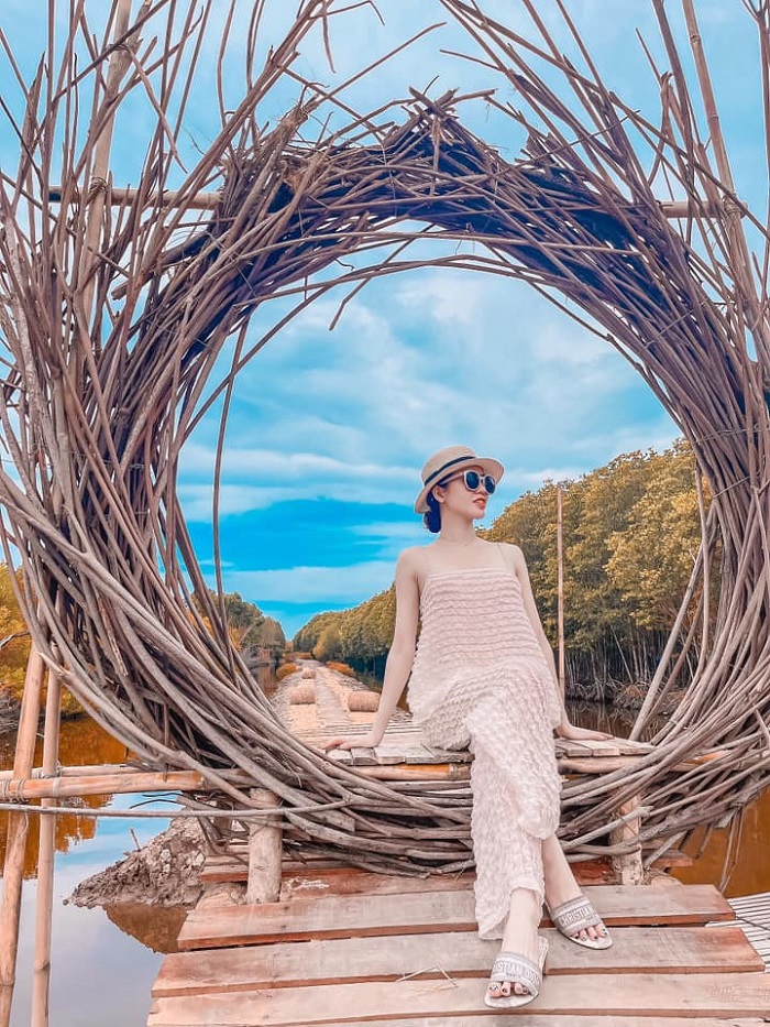 check-in nông trại tôm khỏe