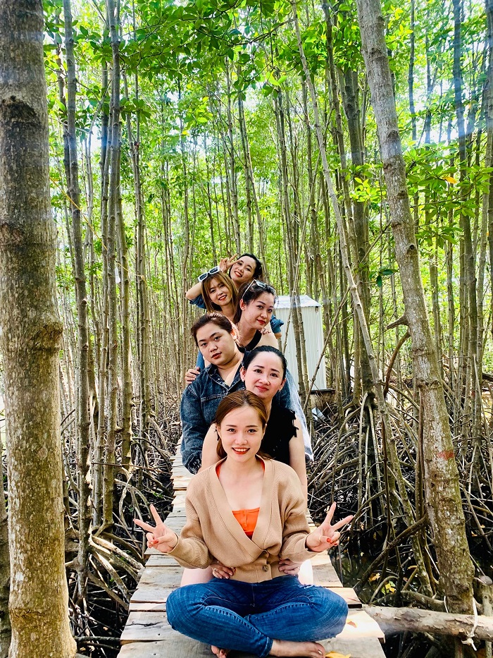 nông trại tôm khỏe của vợ chồng anh Quốc Dương