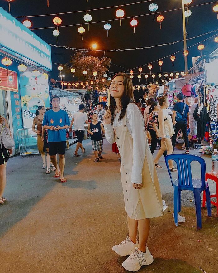 Du lịch Nha Trang mùa thu có gì hấp dẫn - oanh tạc khu chợ đêm 
