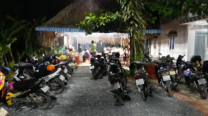 Các quán ăn đêm ngon ở Tây Ninh - Cây Bàng quán