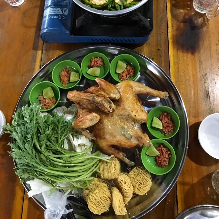 Các quán ăn đêm ngon ở Tây Ninh - Cây Bàng quán