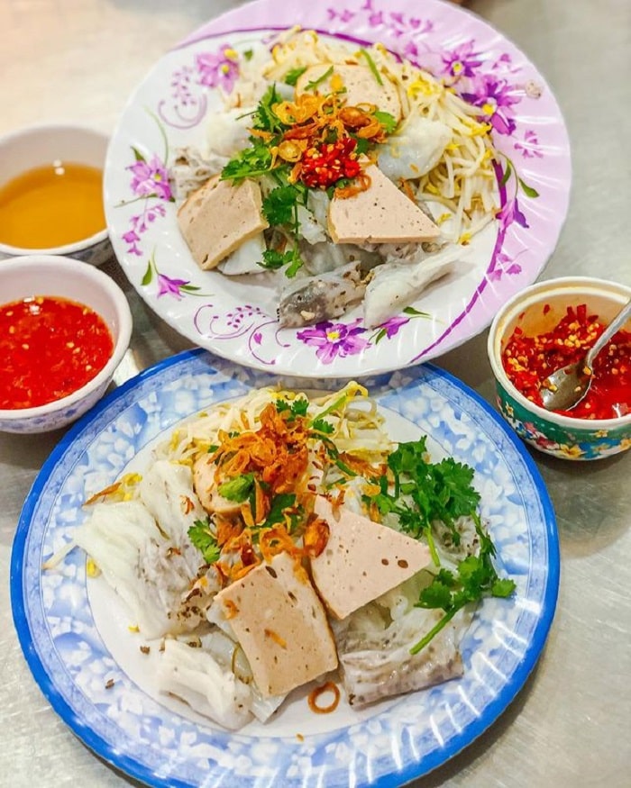 quán ăn vặt Nam Định - bánh cuốn làng Kênh 