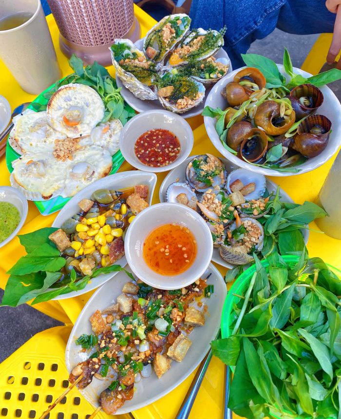 Hẻm Hiền Nhi con hẻm street food ở Nha Trang 