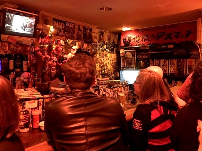 Death Match in Hell là quán nhậu nổi tiếng ở phố Golden Gai Nhật Bản