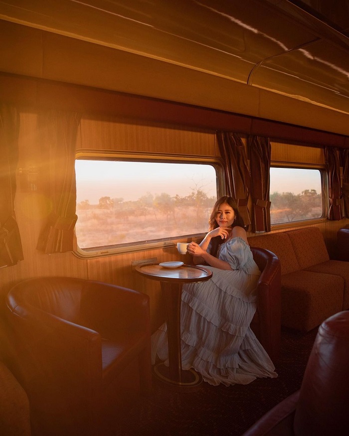The Ghan là chuyến tàu hỏa nổi tiếng thế giới với không gian lãng mạn 