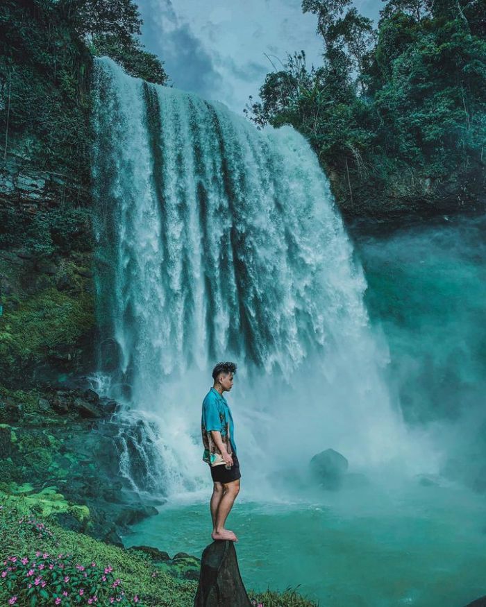 cảnh sắc Đamb'ri thác nước đẹp ở Bảo Lộc