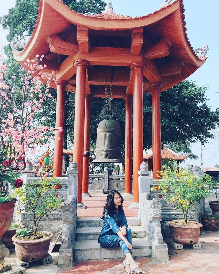 du lịch Nghi Sơn Thanh Hóa - đền Lạch Bạng