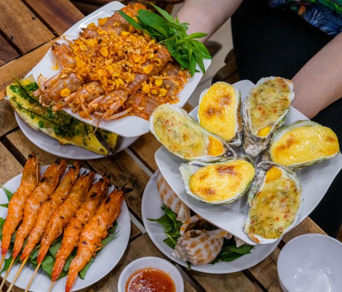 quán ốc Nguyễn Hữu Huân con hẻm street food ở Nha Trang 