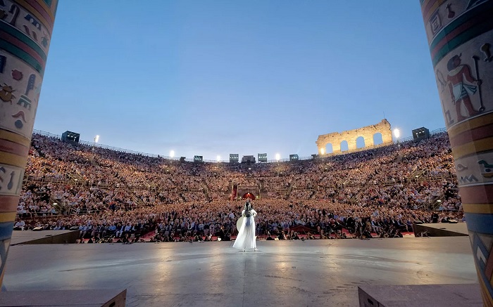 Đấu trường Verona ở Ý có sức chứa tới 15000 người.