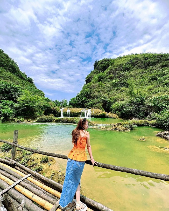 Thác Cò Là là thác nước đẹp ở Cao Bằng khiến du khách mê say