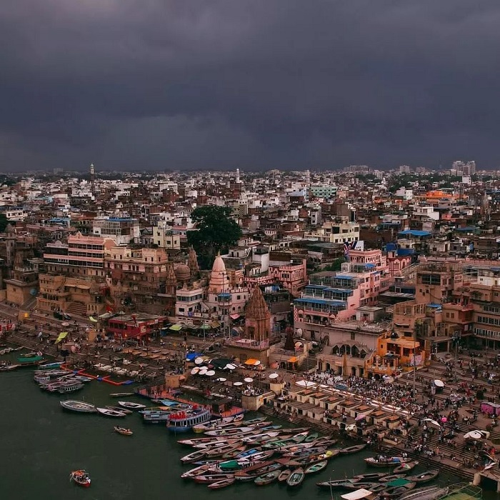 Varanasi là thành phố cổ trên thế giới nằm dọc theo sông Hằng