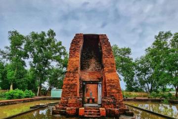 Tìm hiểu tháp cổ Vĩnh Hưng - công trình kiến trúc nghìn năm tuổi ở Bạc Liêu