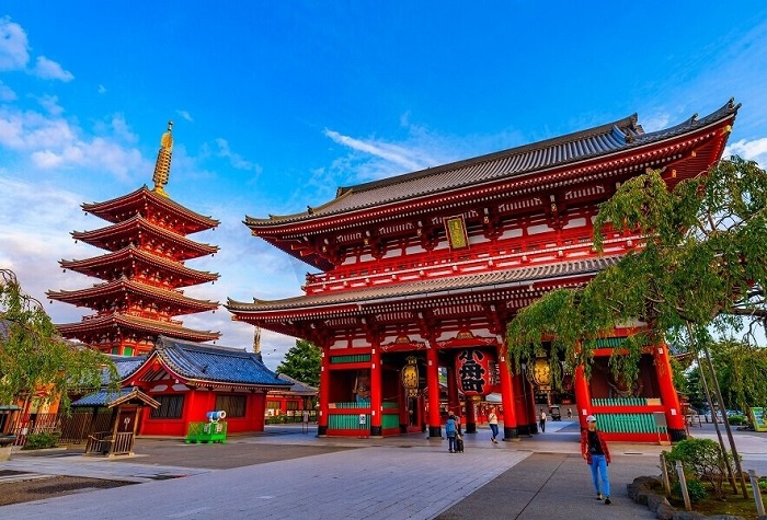 Đền Senso-ji là địa điểm du lịch miễn phí ở Tokyo mà bạn nên ghé thăm 