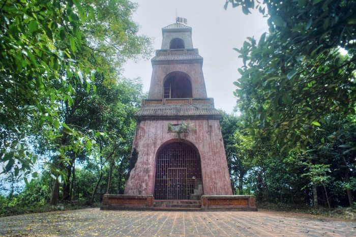 Điều Ngự Tháp Chùa Thánh Duyên